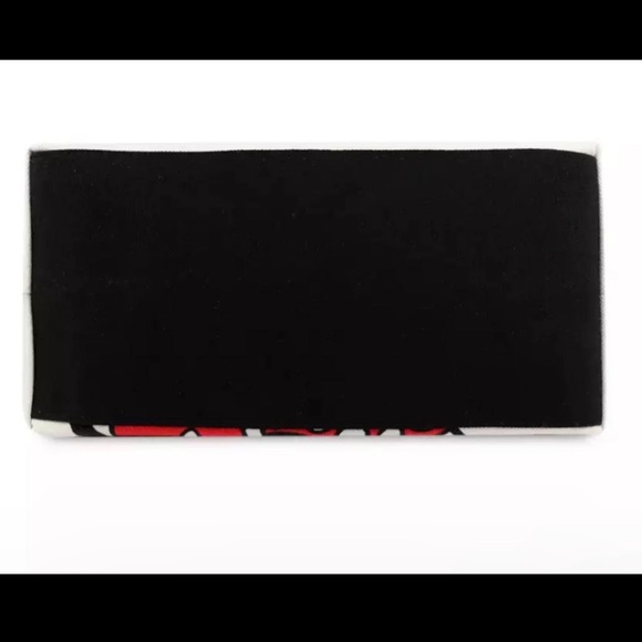 MINNIE & MICKEY MOUSE FOREVER LOVE TOTE - Picture 6 of 9